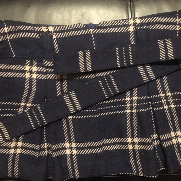 American Eagle wool mini skirt - Picture 2 of 4
